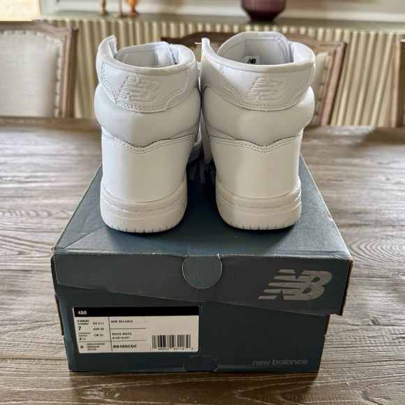 Brand New New Balance Women’s High Top Sneaker Size 8.5 White - Picture 7 of 9
